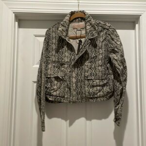 NWT Blank NYC snakeskin pattern jacket Sz M